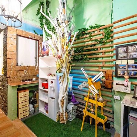 Treasure House Apartment หลัวตง ภายนอก รูปภาพ