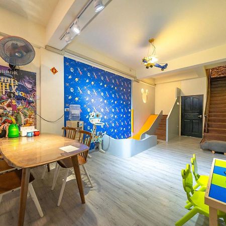 Treasure House Apartment หลัวตง ภายนอก รูปภาพ